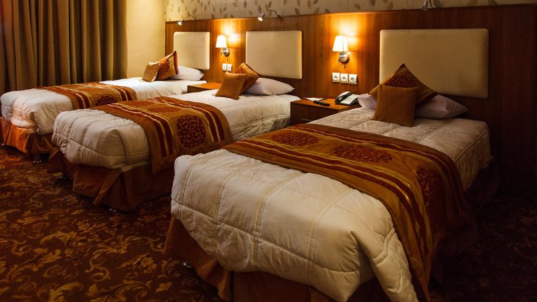 اتاق سه تخته هتل شهر تهران